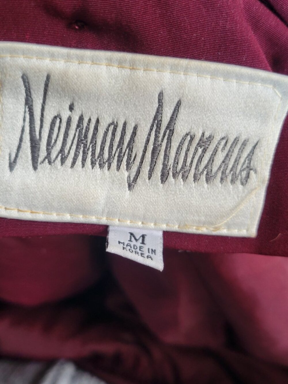 Neiman Marcus Maroon Long Hooded Down Puffer Coat Size M - Picture 2 of 16